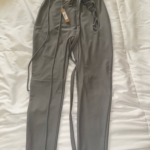 Skims SET Lace up chrome - Picture 3 of 6